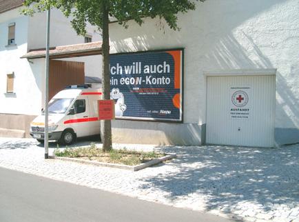 DRK Ortsvereinigung Erbenheim / Igstadt  "Ger�tehaus" in der Wandersmannstr gegen�ber der ev. Kirche.